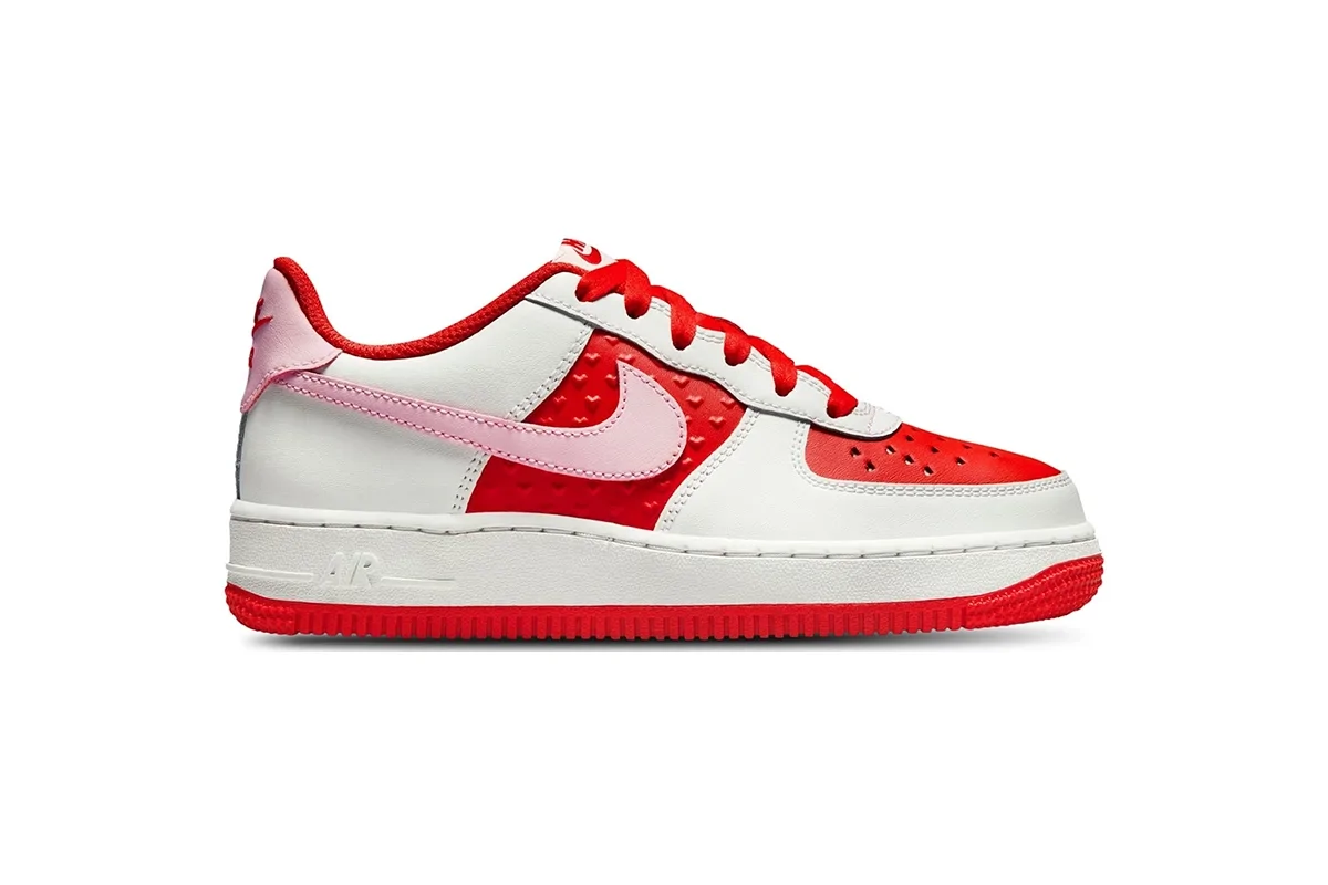 Nike Air Force 1 "Valentine's Day"